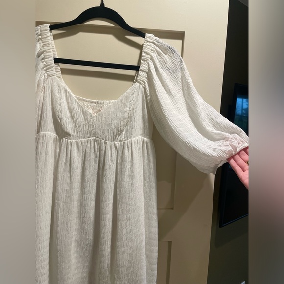 White sweetheart mini dress - Picture 2 of 6